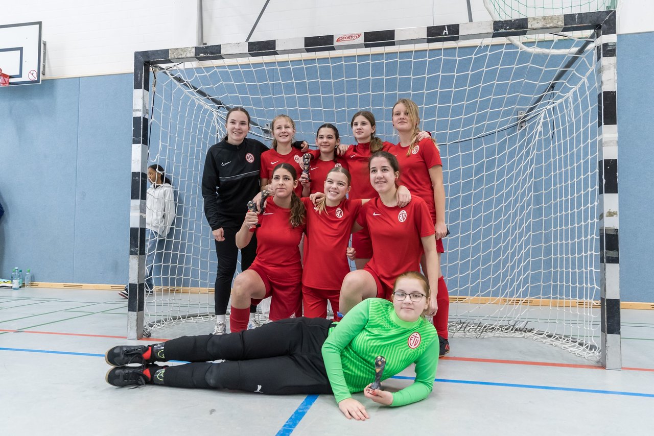 Bild 75 - C-Juniorinnen 2 Loewinnen Cup